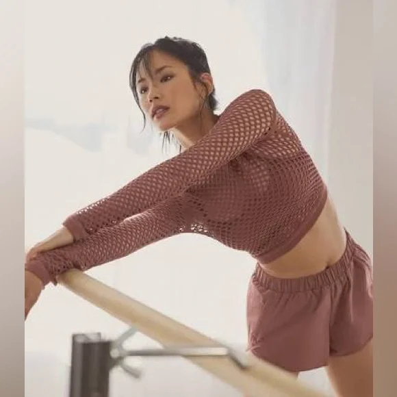 Alo Yoga Seamless Open Air Cover up - Picture 1 of 5